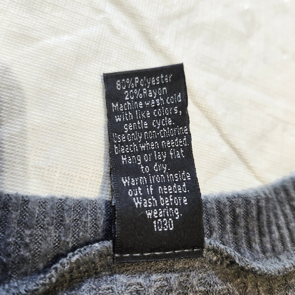 Lildy Size L/XL Solid Waffle Knit Tunic - Picture 10 of 10